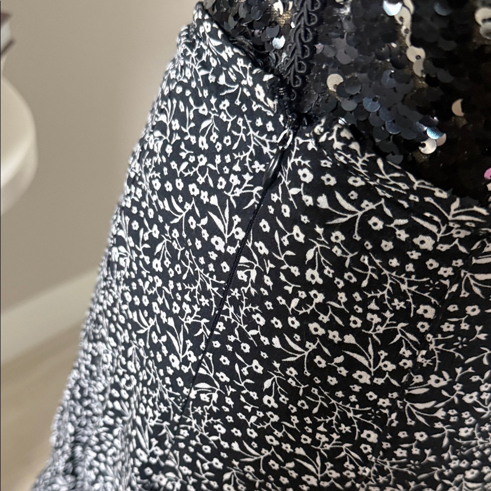 Bohme Monochrome Floral Skater Skirt - Picture 3 of 6
